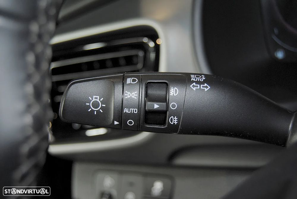 Kia Stonic 1.0 T-GDI Drive — fotografia 28