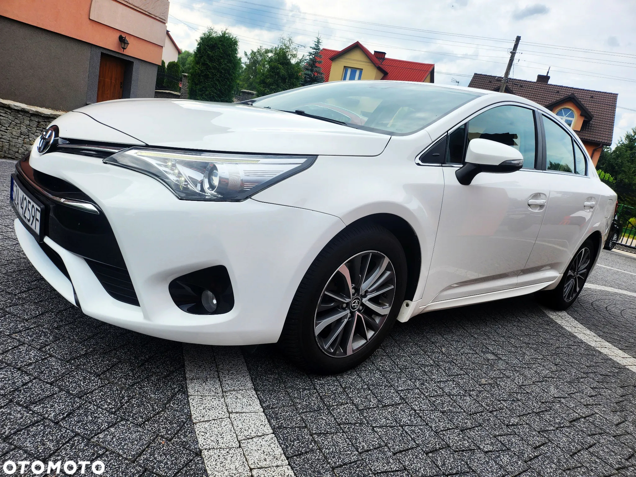 Toyota Avensis - 4