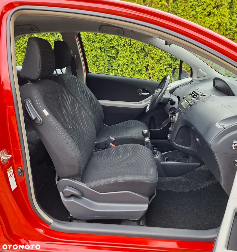 Toyota Yaris 1.0 VVT-i Sol - 10