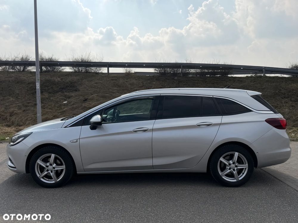 Opel Astra 1.6 D (CDTI) Automatik Dynamic - 9