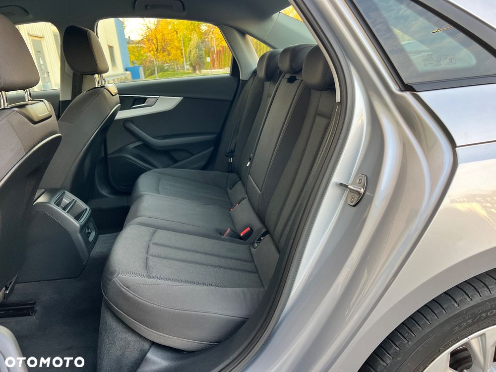 Audi A4 Limousine 35 TFSI S tronic - 15