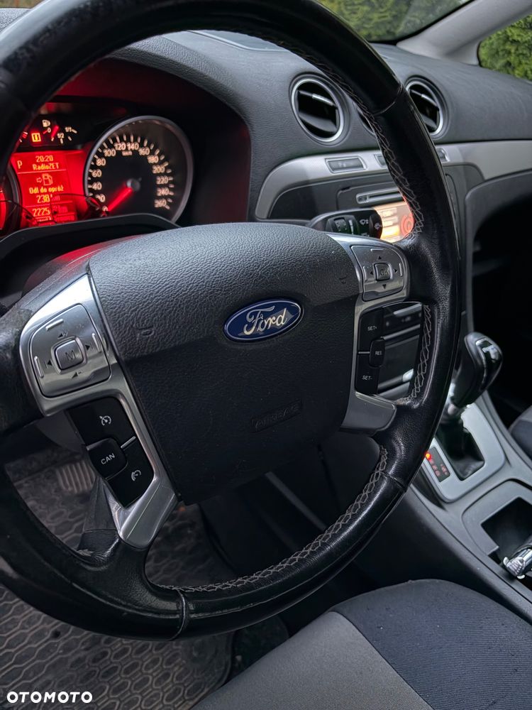 Ford Galaxy - 17