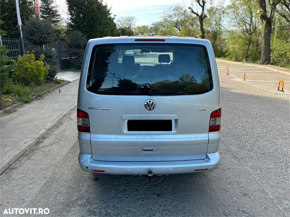 Volkswagen Multivan - 2