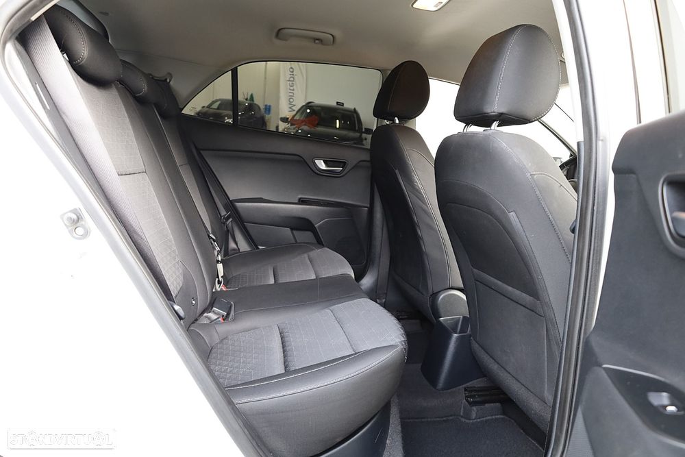 Kia Rio 1.0 T-GDi Wave - 36