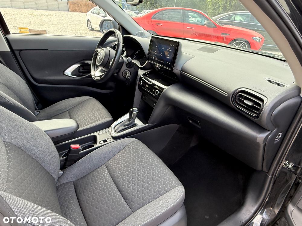 Toyota Yaris Cross Hybrid 1.5 Comfort - 25