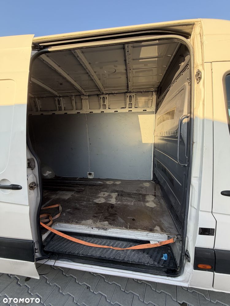 Volkswagen Crafter - 11
