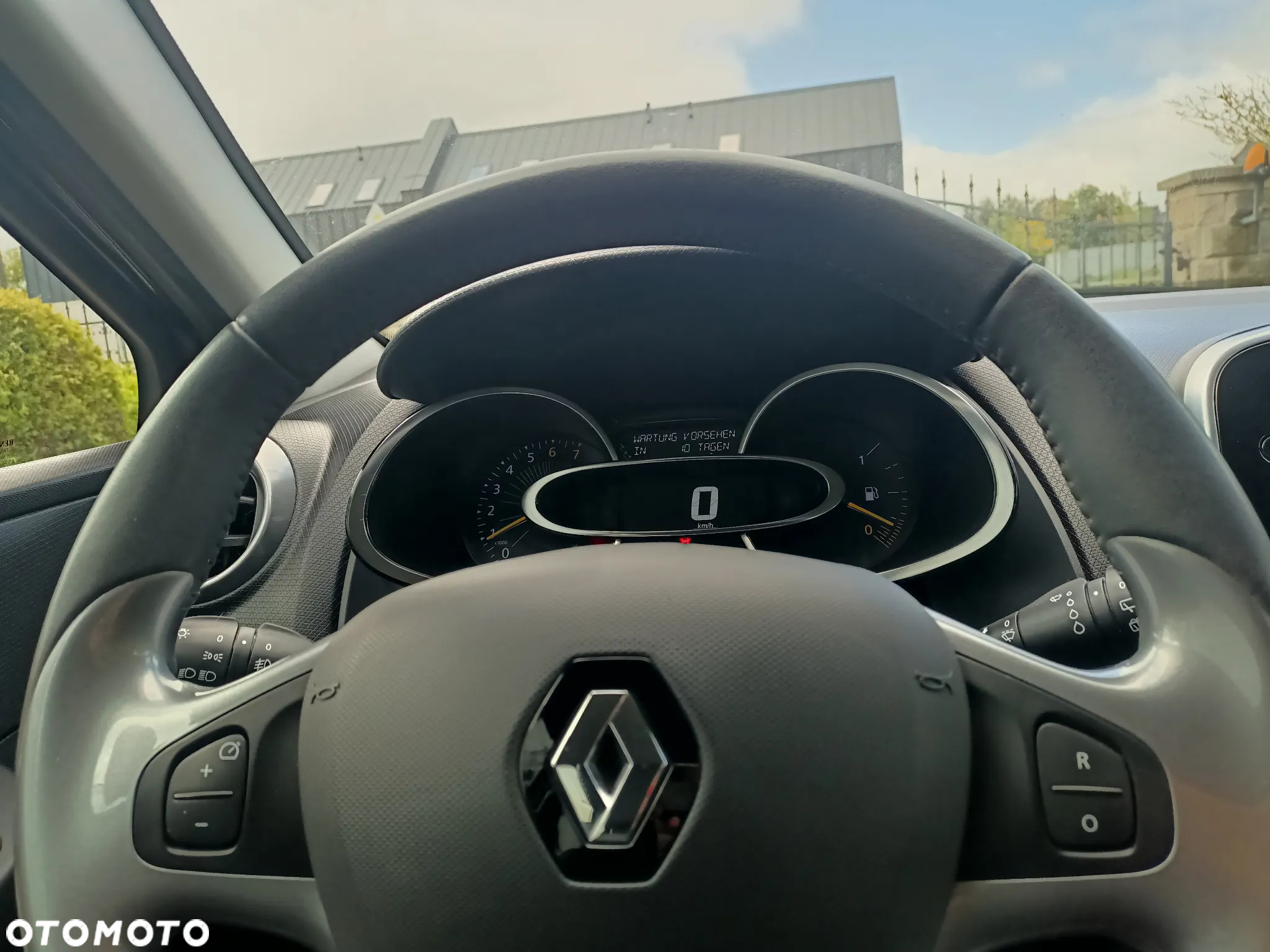 Renault Clio - 17