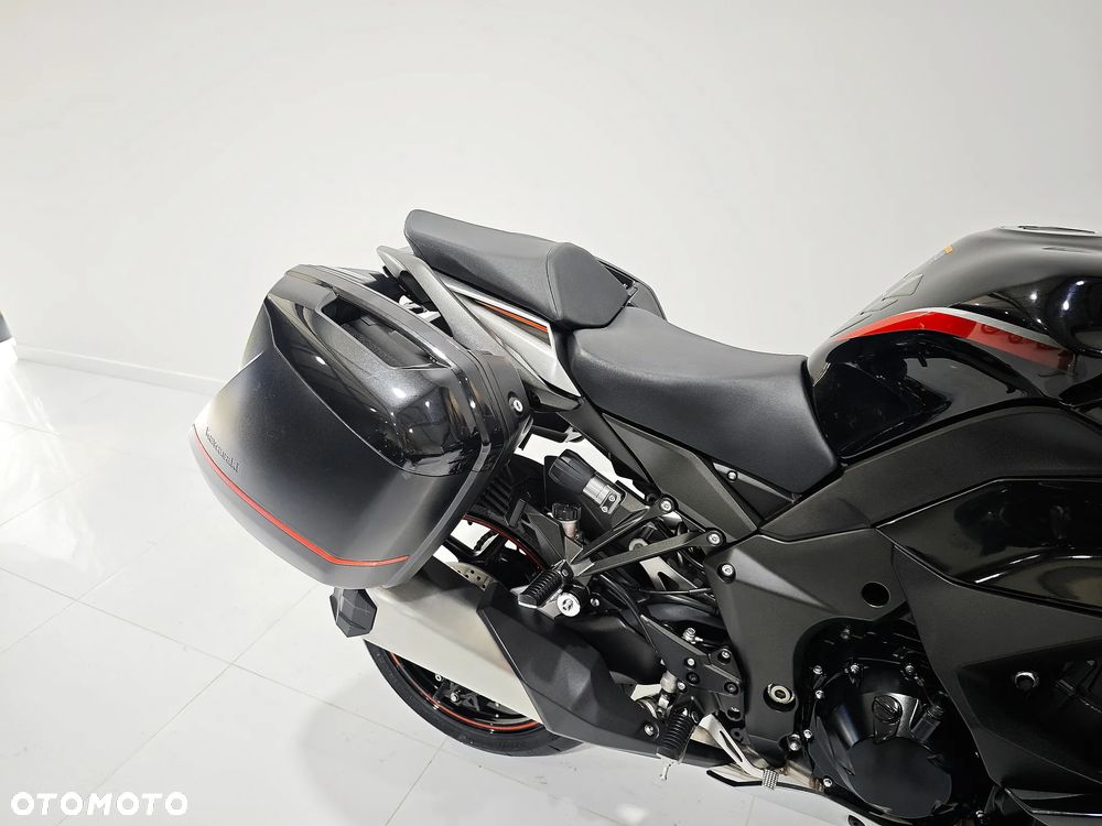 Kawasaki Ninja 1000 SX - 9