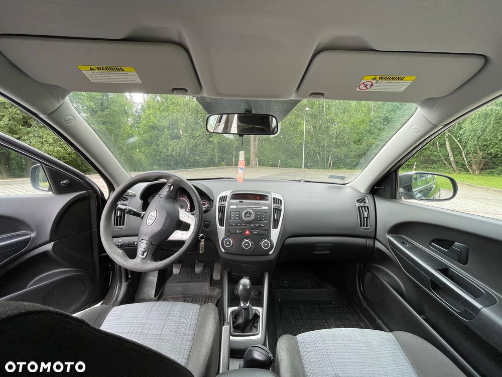 Kia Ceed 1.4 Comfort - 11