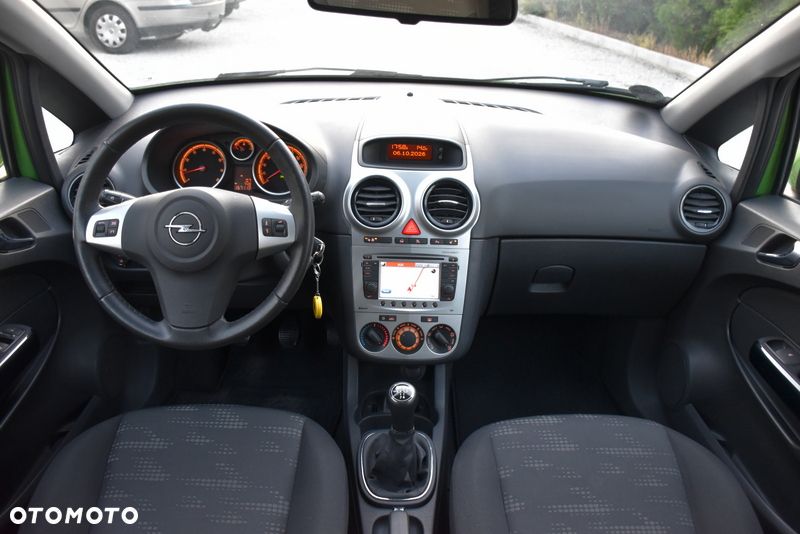 Opel Corsa 1.4 16V Edition 150 - 23