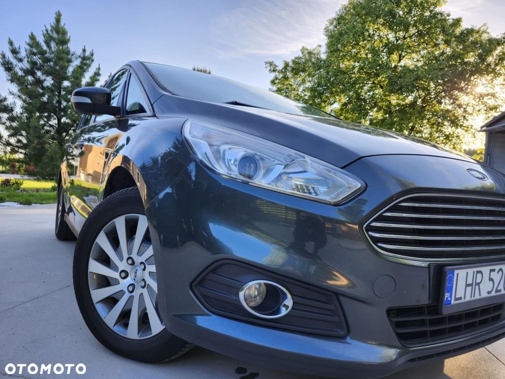 Ford S-Max - 8