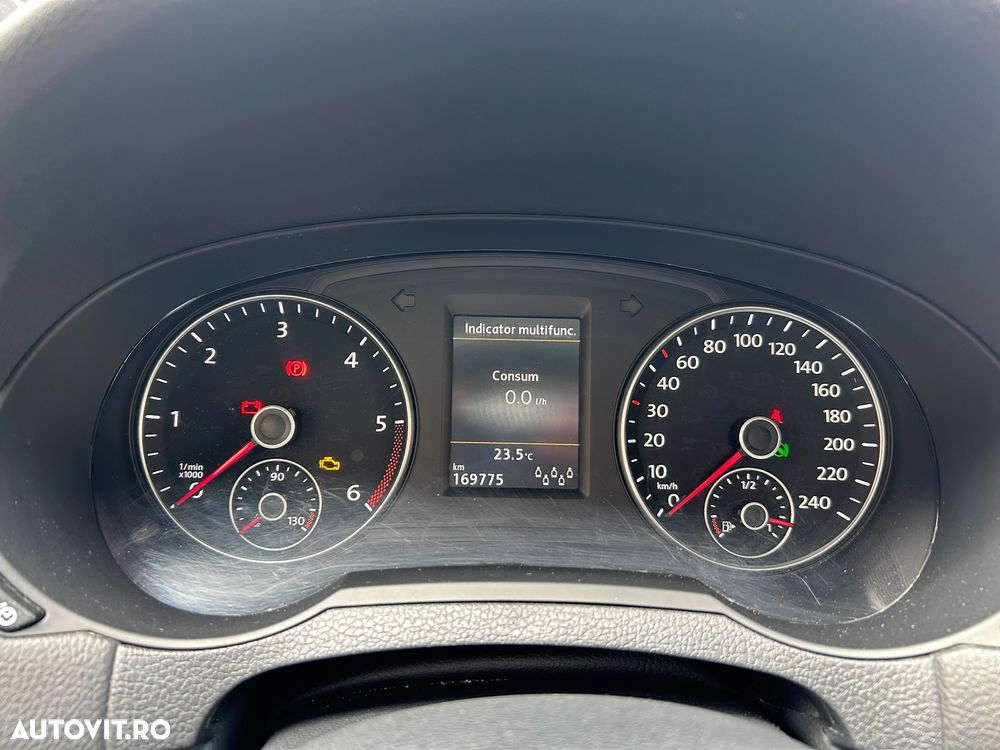 Volkswagen Sharan - 23