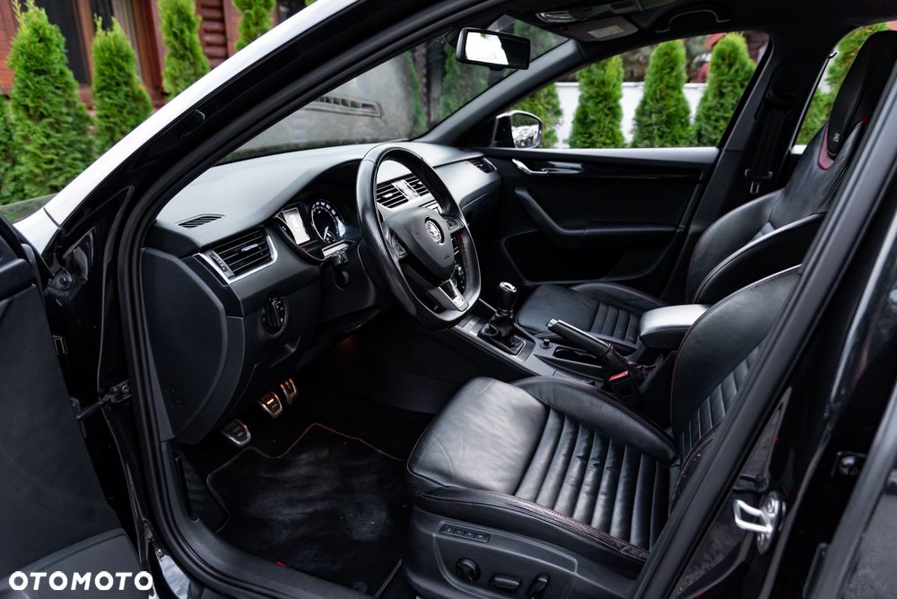 Skoda Octavia 2.0 TSI RS 230 - 18