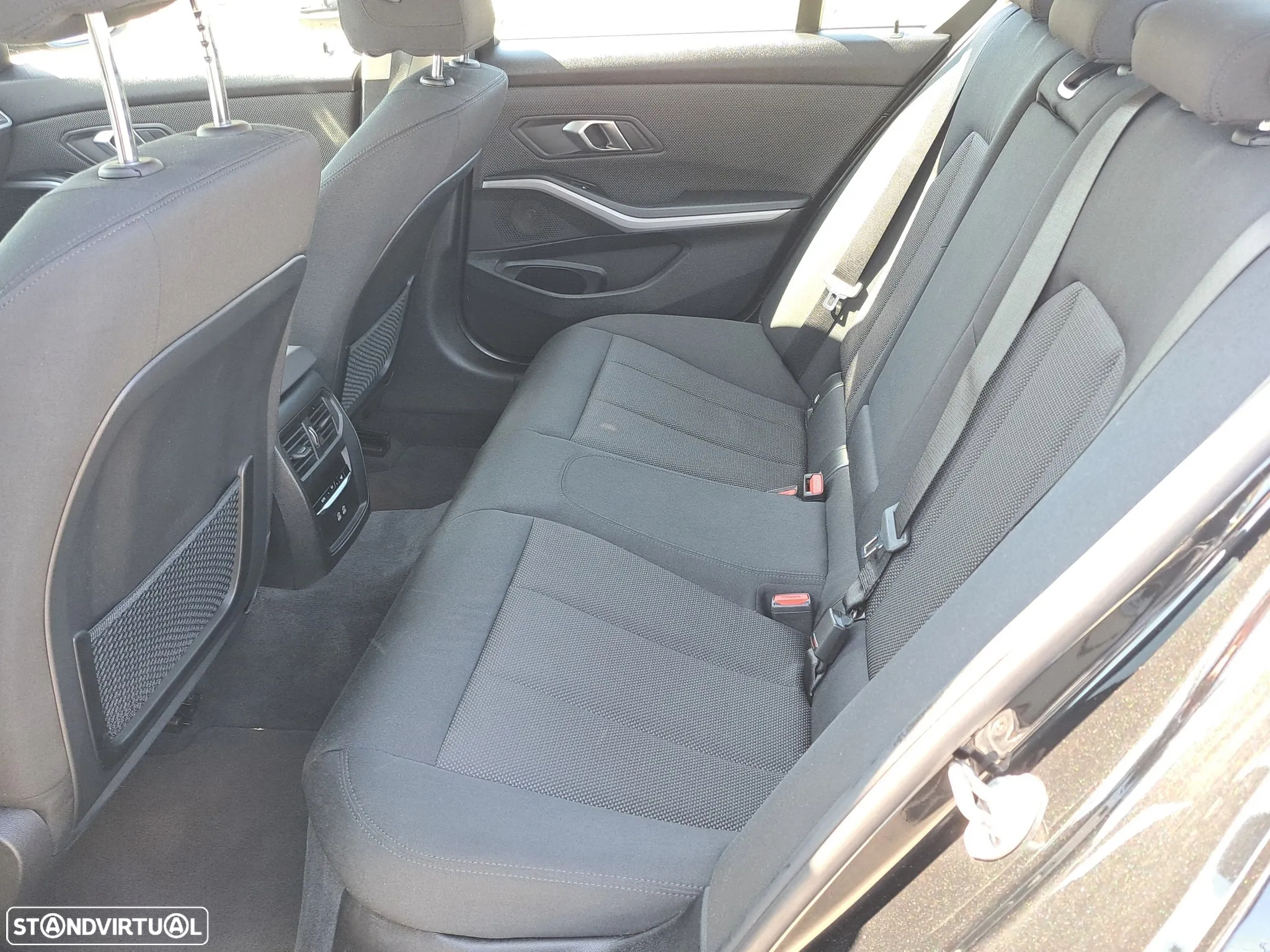 BMW 320 d Auto - 9