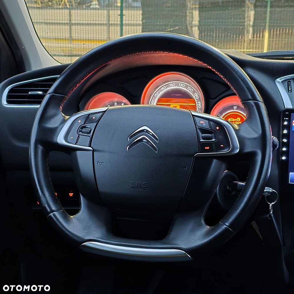 Citroën C4 VTi 120 Exclusive - 30