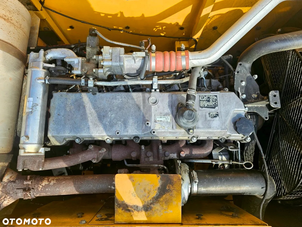 JCB JS360NLC - 8
