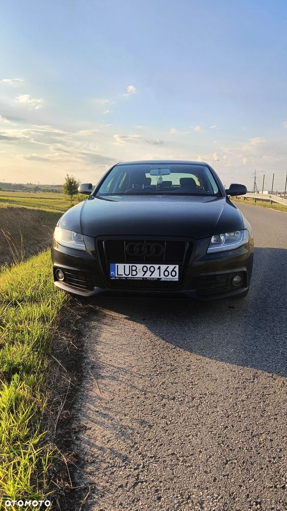 Audi A4 Limousine - 11