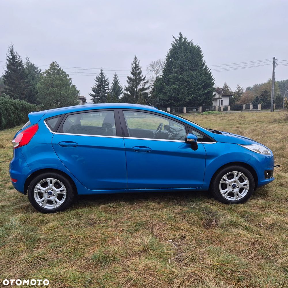 Ford Fiesta 1.6 TDCI SYNC Edition - 4