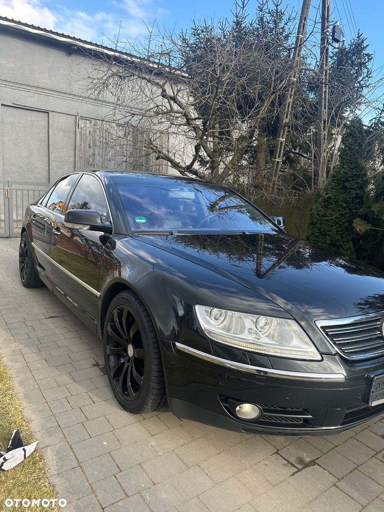 Volkswagen Phaeton - 30