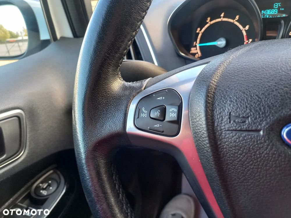 Ford B-MAX 1.0 EcoBoost Titanium - 24