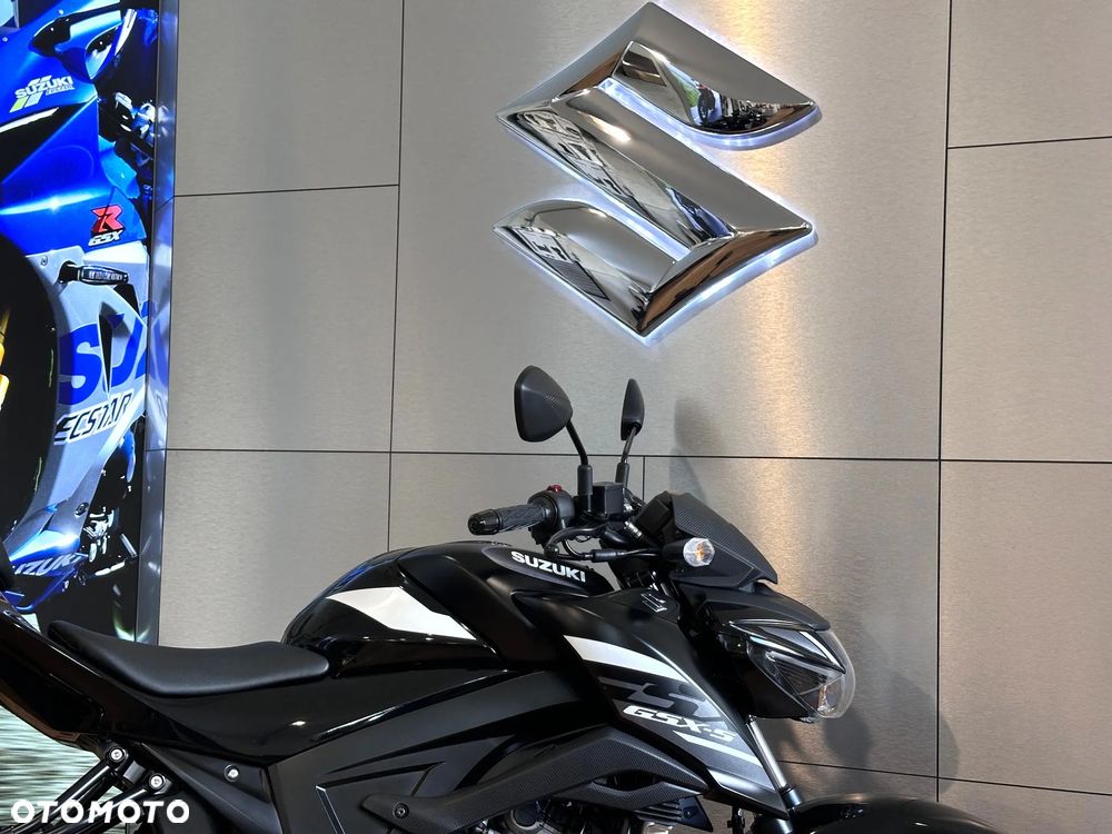Suzuki GSX - 4