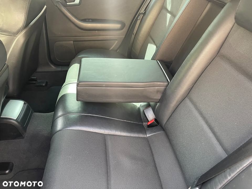 Audi A4 Limousine 2.0 TDI - 11