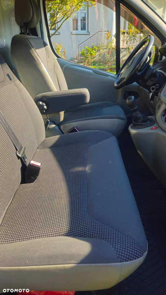 Opel Vivaro - 17