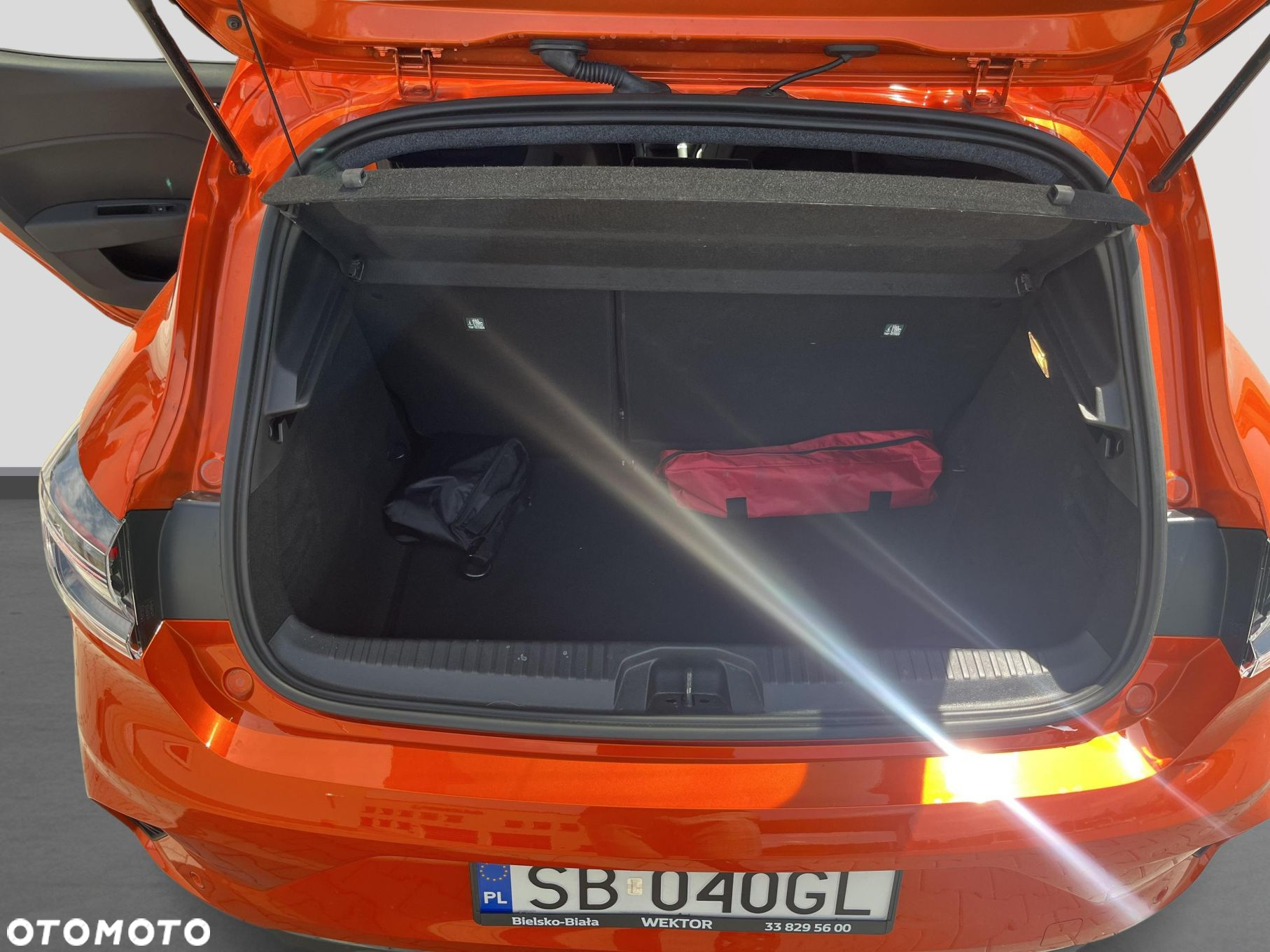 Renault Clio 1.0 TCe Techno - 17