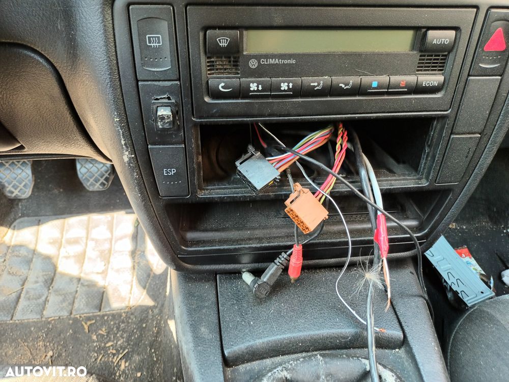 Dezmembrari  VW PASSAT B5, B5.5  1996  > 2005 1.6 Benzina - 21