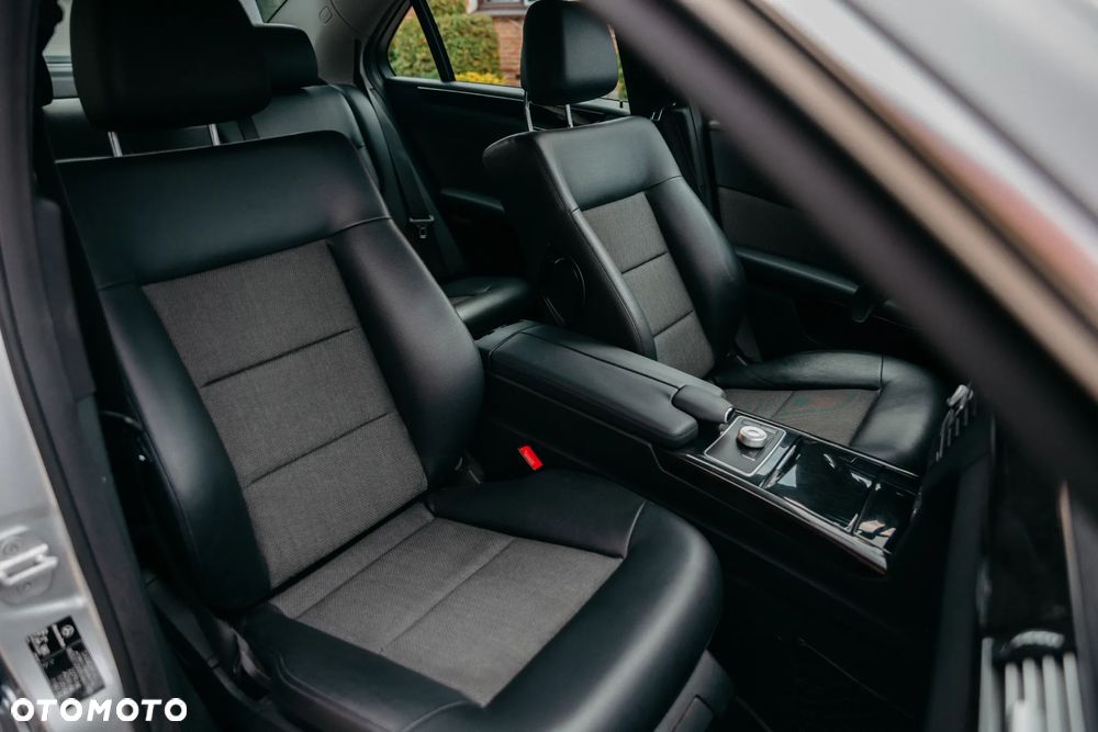 Mercedes-Benz Klasa E 200 BlueTEC 7G-TRONIC Avantgarde - 13