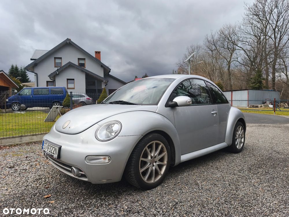 Volkswagen New Beetle - 1