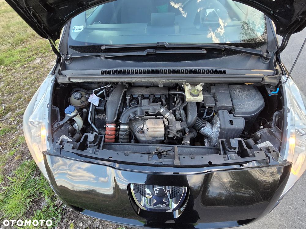 Peugeot 5008 1.6 THP Active 7os - 28