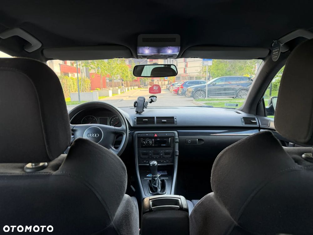 Audi A4 Avant - 5