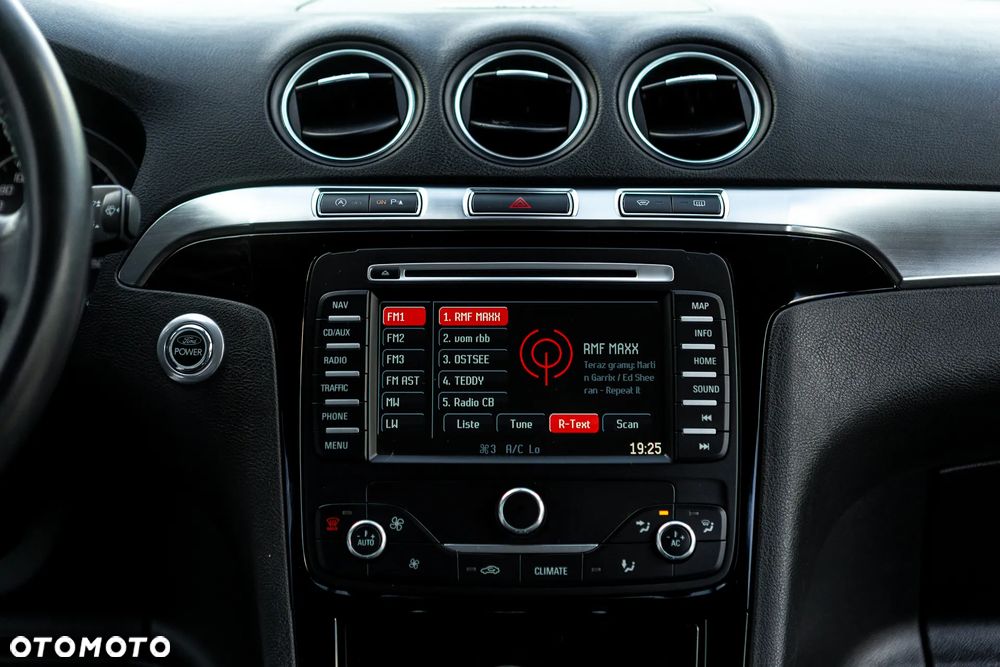 Ford S-Max - 30