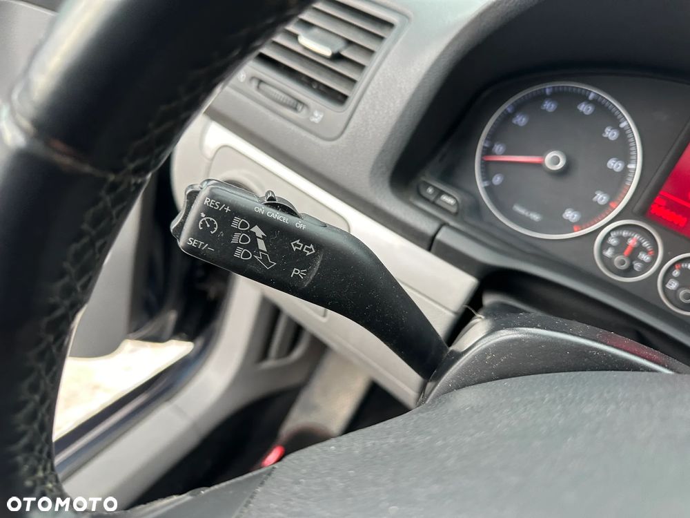 Volkswagen Golf - 31