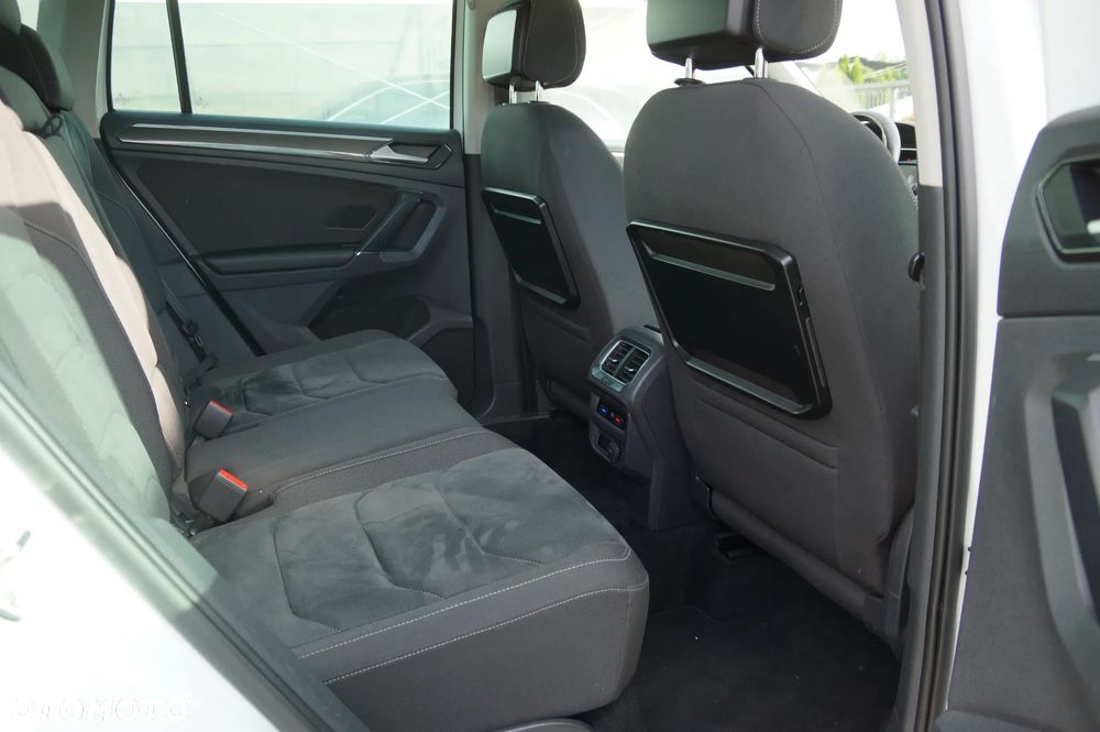 Volkswagen Tiguan 2.0 TDI SCR 4MOTION (BlueMotion Techn.) DSG Highline - 28