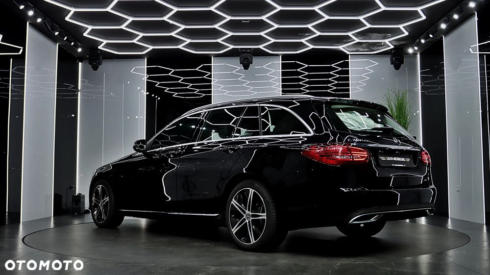 Mercedes-Benz Klasa C 300 d 9G-TRONIC - 5