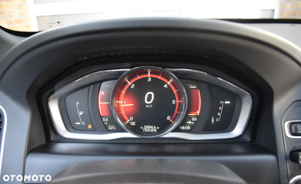 Volvo XC 60 D3 Drive-E R-Design Momentum - 20