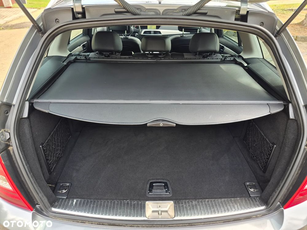 Mercedes-Benz Klasa C 180 (BlueEFFICIENCY) Elegance - 12
