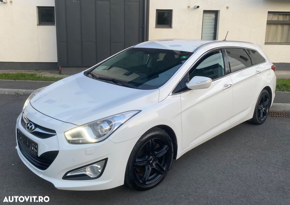Hyundai i40 i40cw 1.6 Fifa World Cup Edition - 1