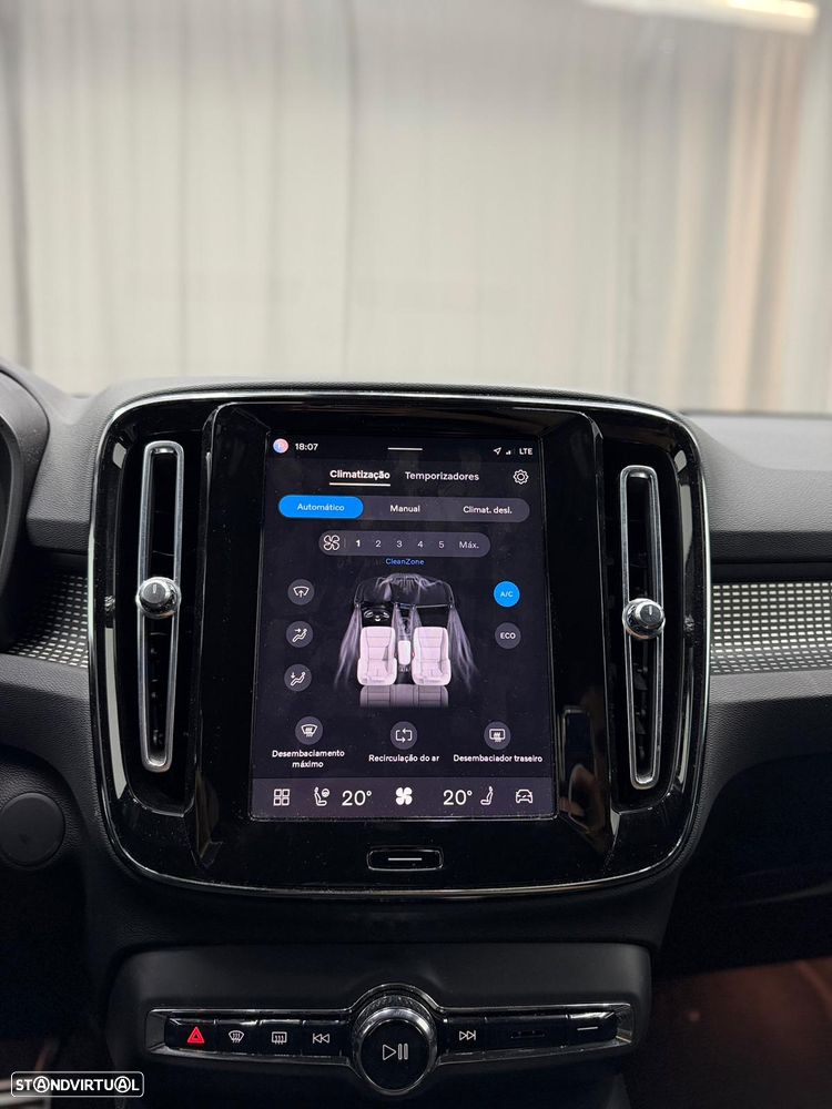Volvo XC 40 Recharge Plus - 13