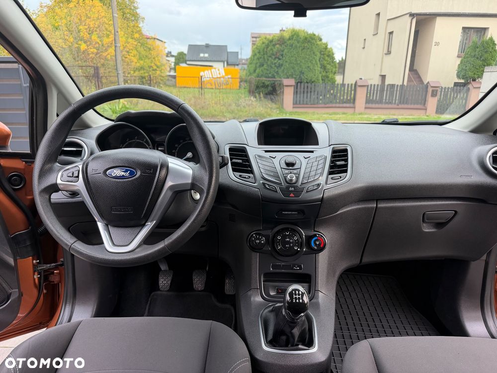 Ford Fiesta - 23