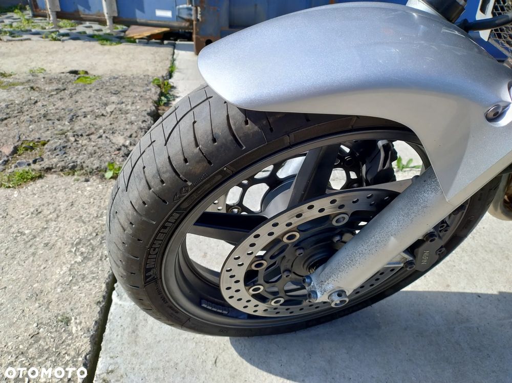 Honda CB - 3