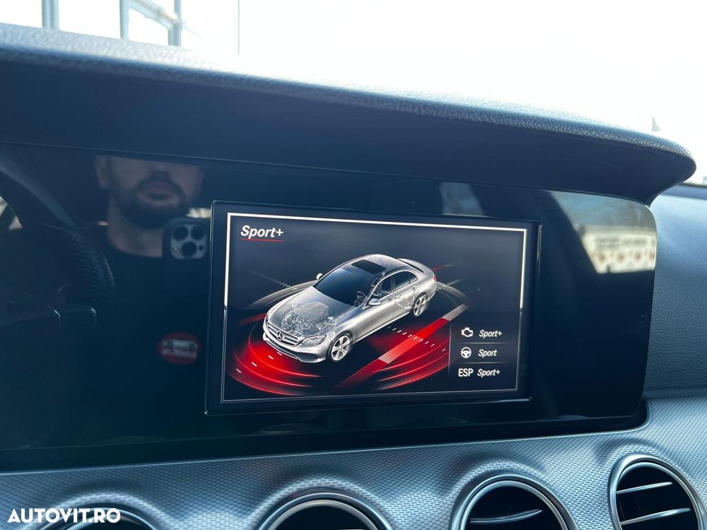 Mercedes-Benz E - 18