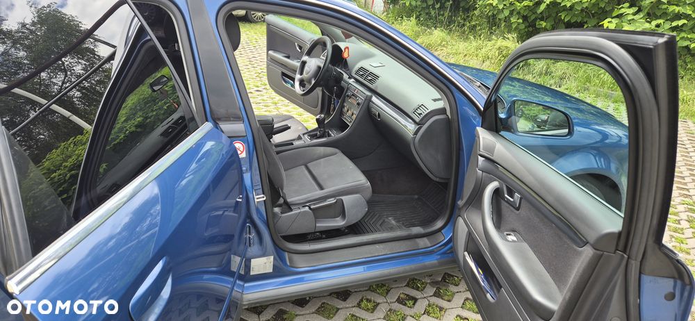 Audi A4 Avant 1.8T - 12