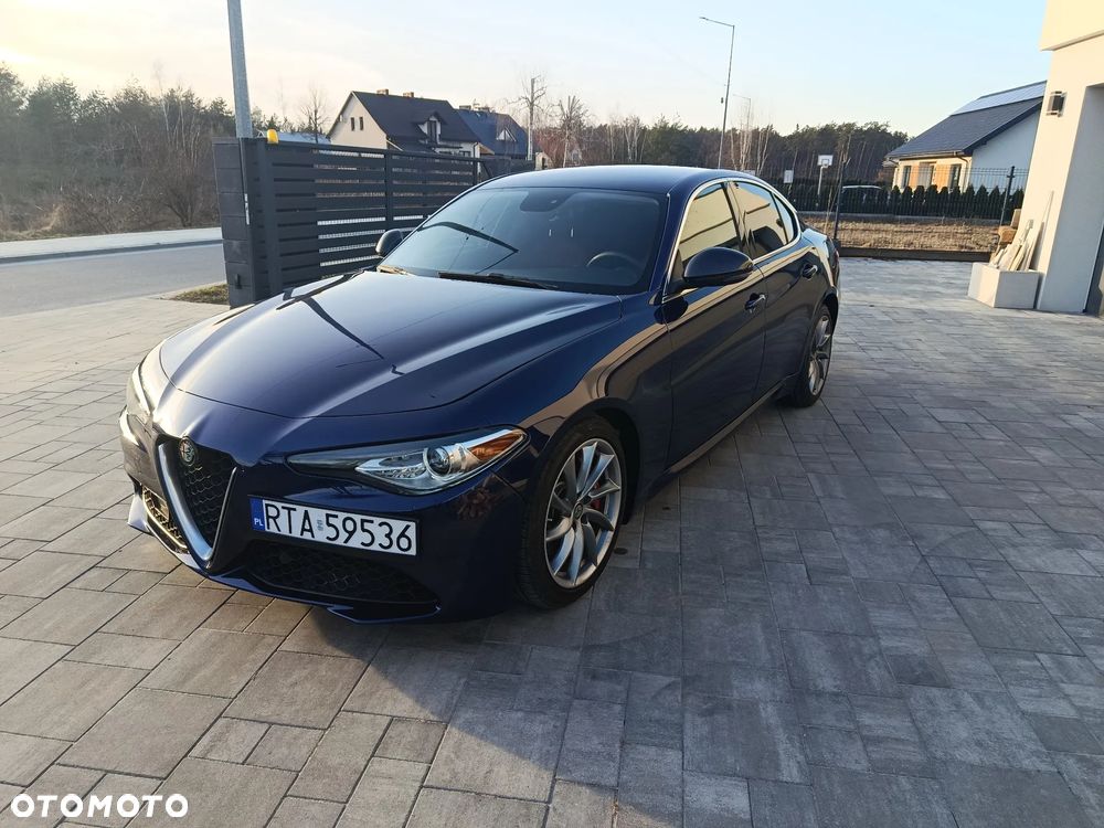 Alfa Romeo Giulia 2.0 Turbo 16V AT8 Veloce - 1