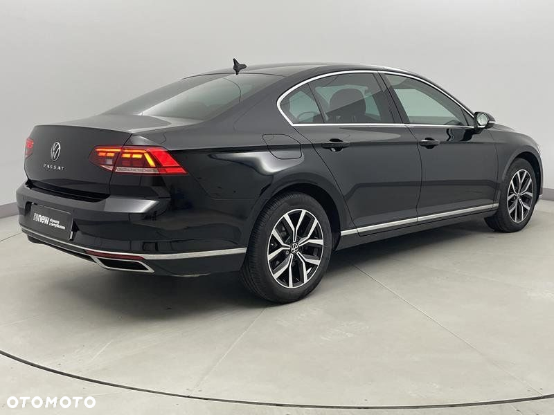 Volkswagen Passat - 5