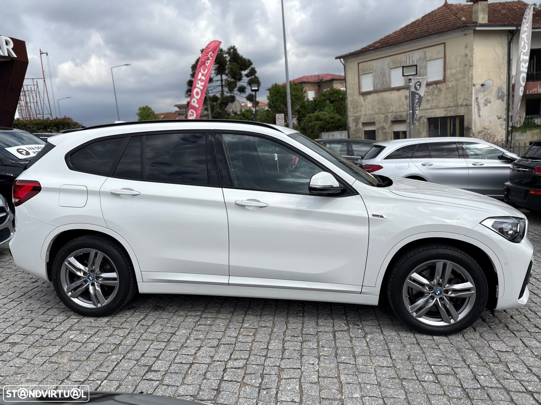 BMW X1 25 e xDrive Pack M - 8