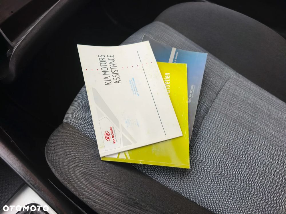 Kia Ceed 1.4 L - 17