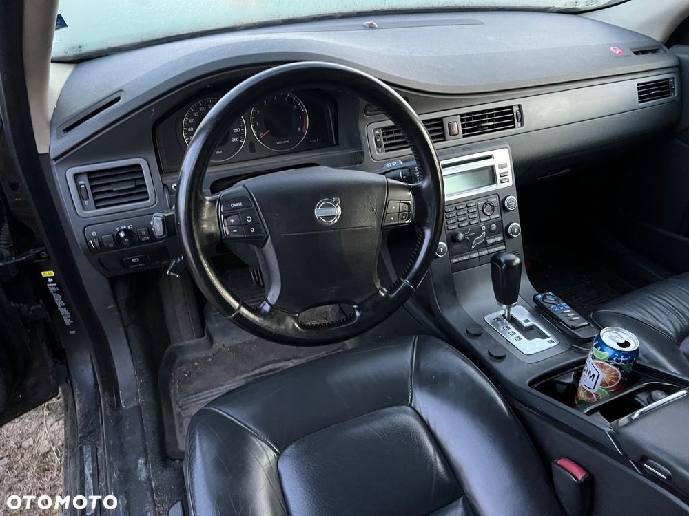 Volvo V70 2.5T Momentum - 7